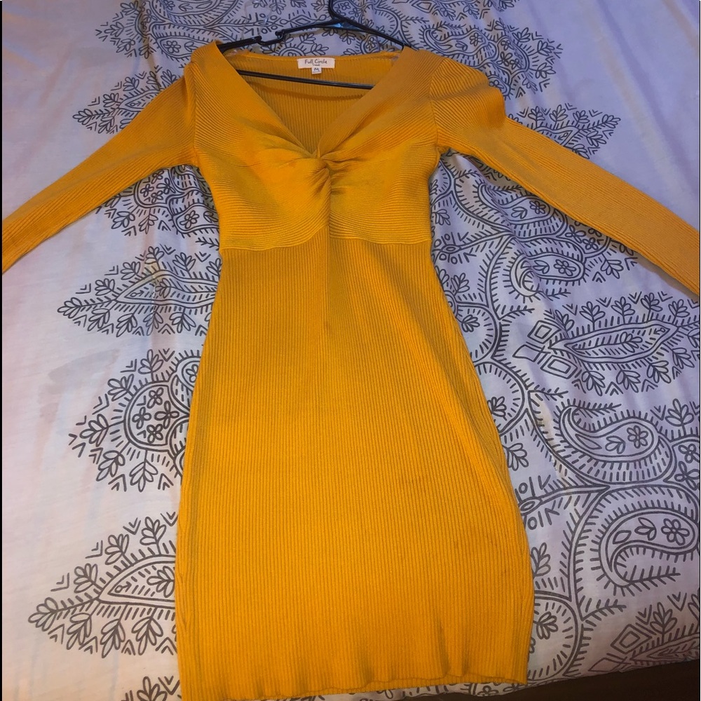 Yellow dress